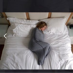 Hug Sleep Pod Move Adult Swaddle Wearable Blanket in Grey Heather Size Small